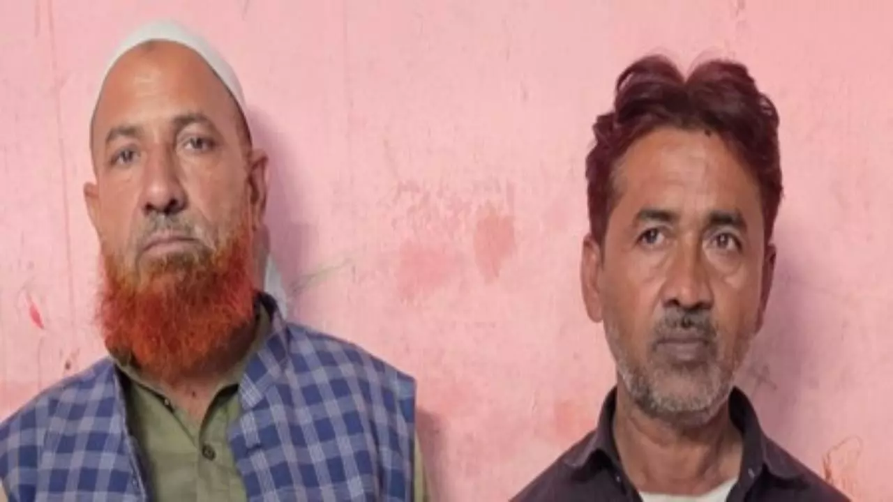 UP News: लखनऊ में नकली ऑक्सीटोसिन इंजेक्शन बनाने वाला गिरोह पकड़ा गया, STF ने दो को किया गिरफ्तार UP News: लखनऊ में नकली ऑक्सीटोसिन इंजेक्शन बनाने वाला गिरोह पकड़ा गया, STF ने दो को किया गिरफ्तार