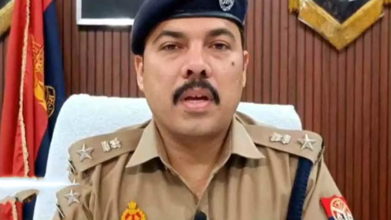 Meerut News: नए BNS कानून में मेरठ सबसे आगे – 71 मामलों में 77 अभियुक्तों को त्वरित सजा Meerut News: नए BNS कानून में मेरठ सबसे आगे – 71 मामलों में 77 अभियुक्तों को त्वरित सजा