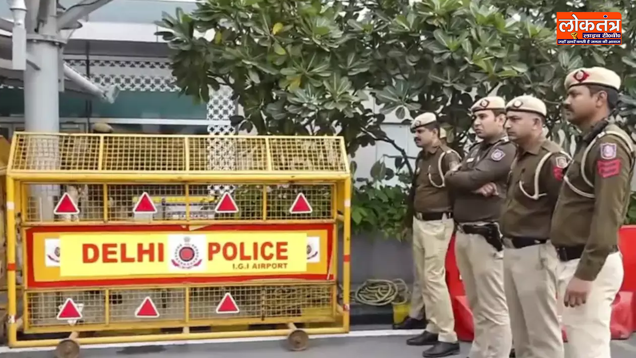 Delhi News: दिल्ली में बड़ी आतंकी साजिश नाकाम- ISI समर्थित मॉड्यूल ध्वस्त, 3 आतंकी गिरफ्तार Delhi News: दिल्ली में बड़ी आतंकी साजिश नाकाम- ISI समर्थित मॉड्यूल ध्वस्त, 3 आतंकी गिरफ्तार