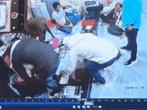 सराफा डकैतीकांड: गैंगस्टर केस में साक्षी पुलिसकर्मी तलब