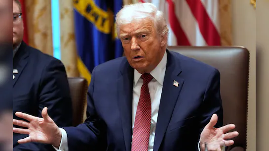 ट्रंप प्रशासन ने 85,000 अमेरिकी वीजा रद्द किए, भारतीय H-1B आवेदकों की मुश्किलें बढ़ीं”