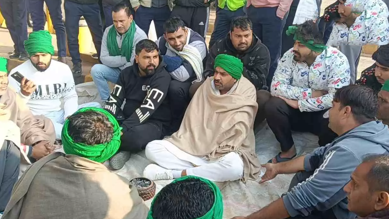 Meerut News: कृषि संकट और कर्मचारी की बदसलूकी के खिलाफ भाकियू का काशी टोल प्लाजा पर जोरदार प्रदर्शन Meerut News: कृषि संकट और कर्मचारी की बदसलूकी के खिलाफ भाकियू का काशी टोल प्लाजा पर जोरदार प्रदर्शन