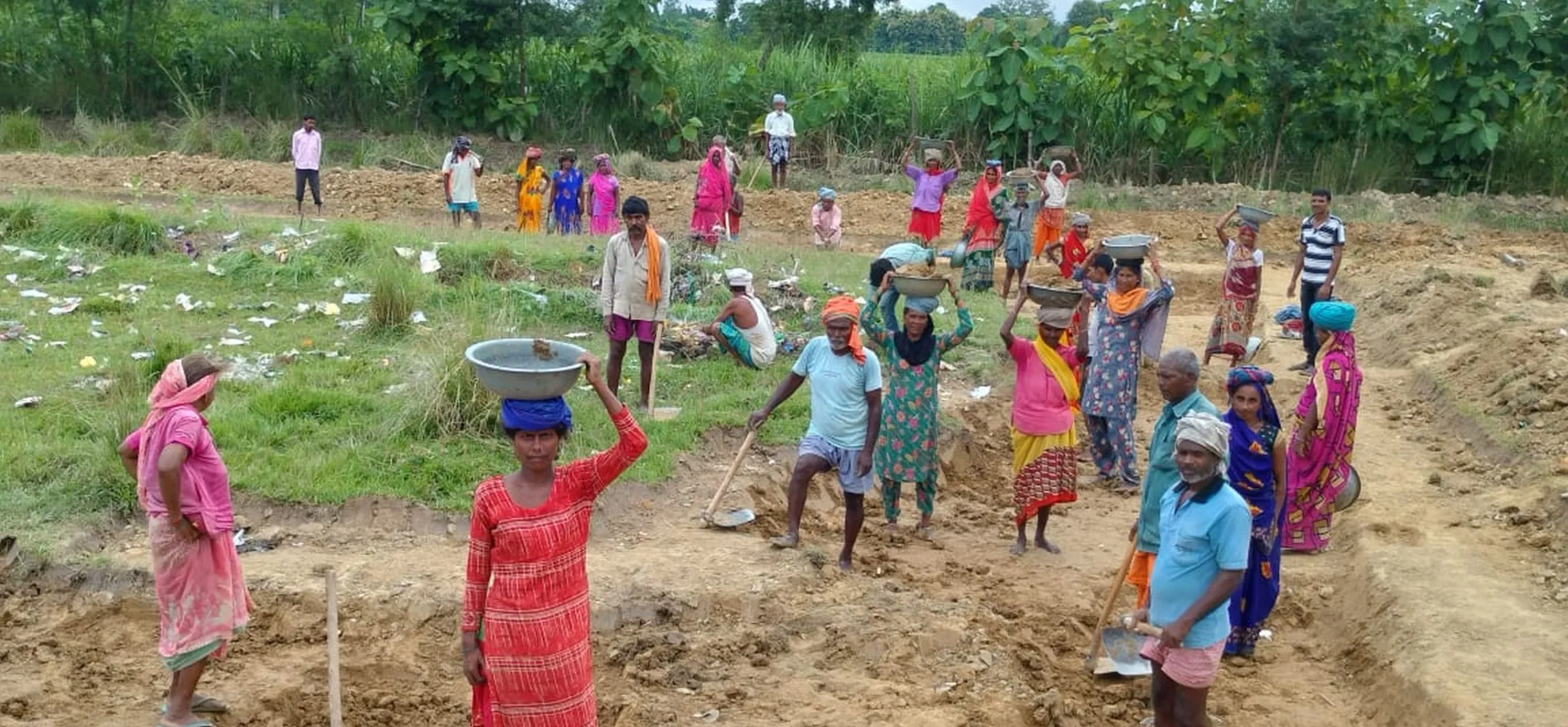 ब्लॉक टोडरपुर की ग्राम पंचायत बजरिया में मनरेगा घोटाले का खुलासा,साढे 5 लाख की लागत से निजी खेतों में बने तालाब कागजों तक सीमित