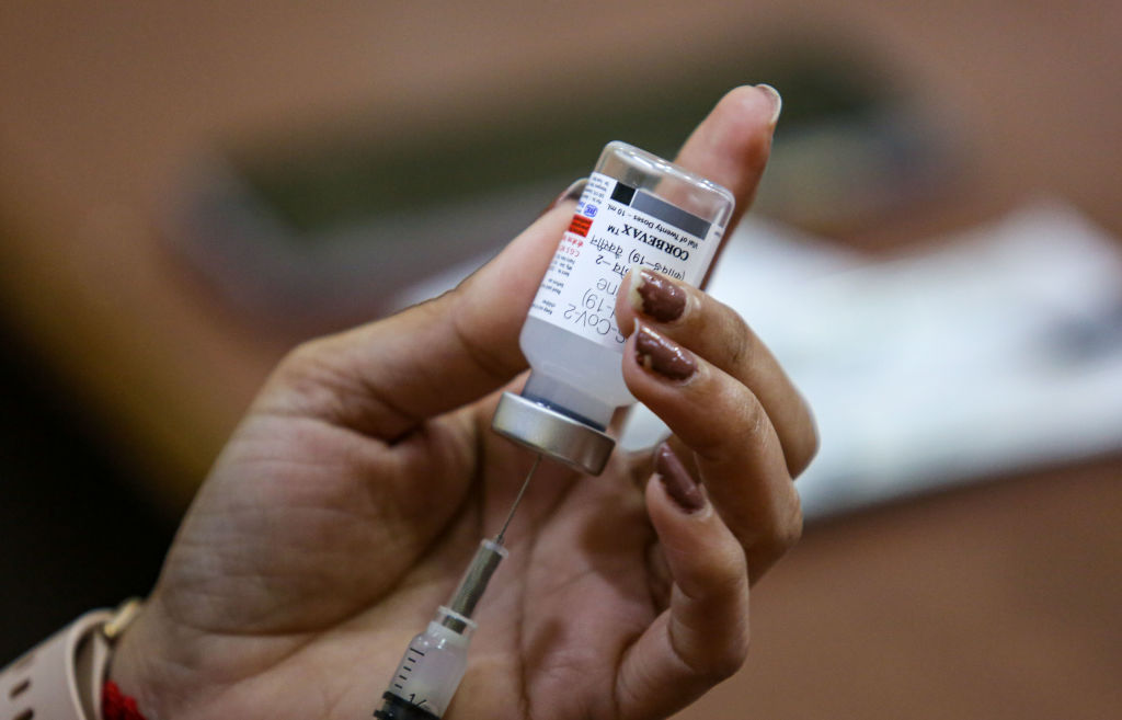 अचानक मौतों’ का कोरोना वैक्सीन से कोई संबंध नहीं, एम्स स्टडी में बड़ा खुलासा