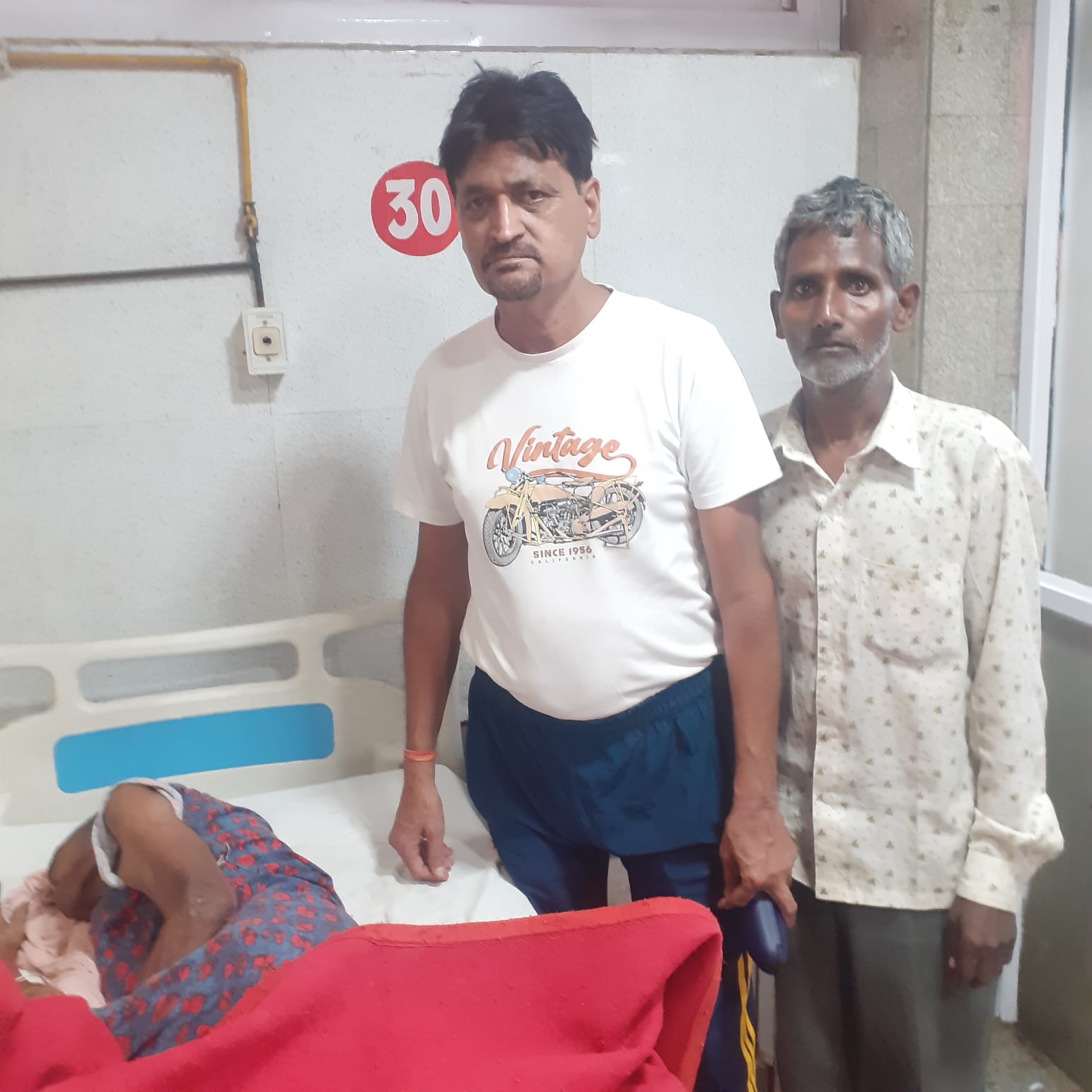 हेल्पएज इंडिया का नकाब उतर गया – एक मां की चीख और 400 करोड़ का धंधा हेल्पएज इंडिया का नकाब उतर गया – एक मां की चीख और 400 करोड़ का धंधा