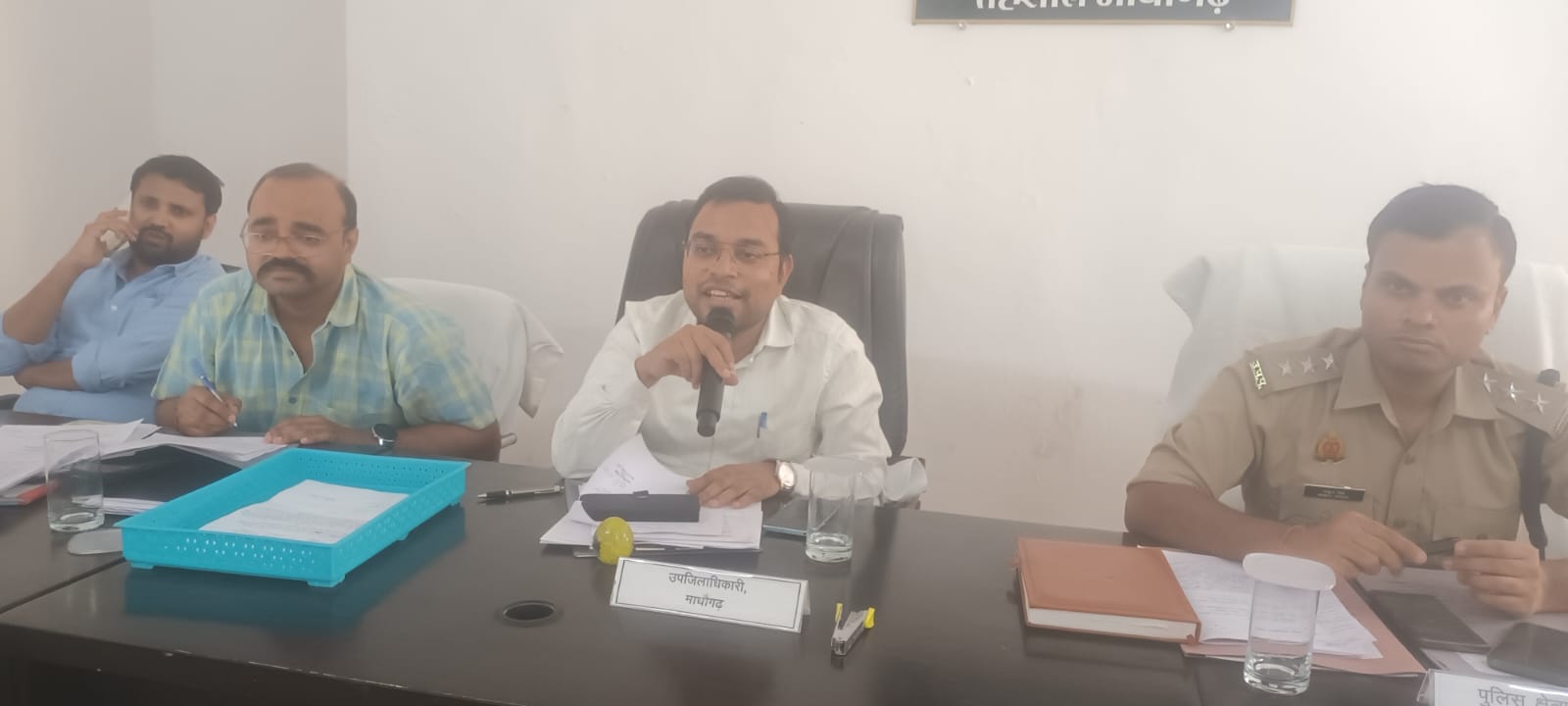 सम्पूर्ण समाधान दिवस में आईं 23 शिकायतों में 2 का हुआ निस्तारण सम्पूर्ण समाधान दिवस में आईं 23 शिकायतों में 2 का हुआ निस्तारण