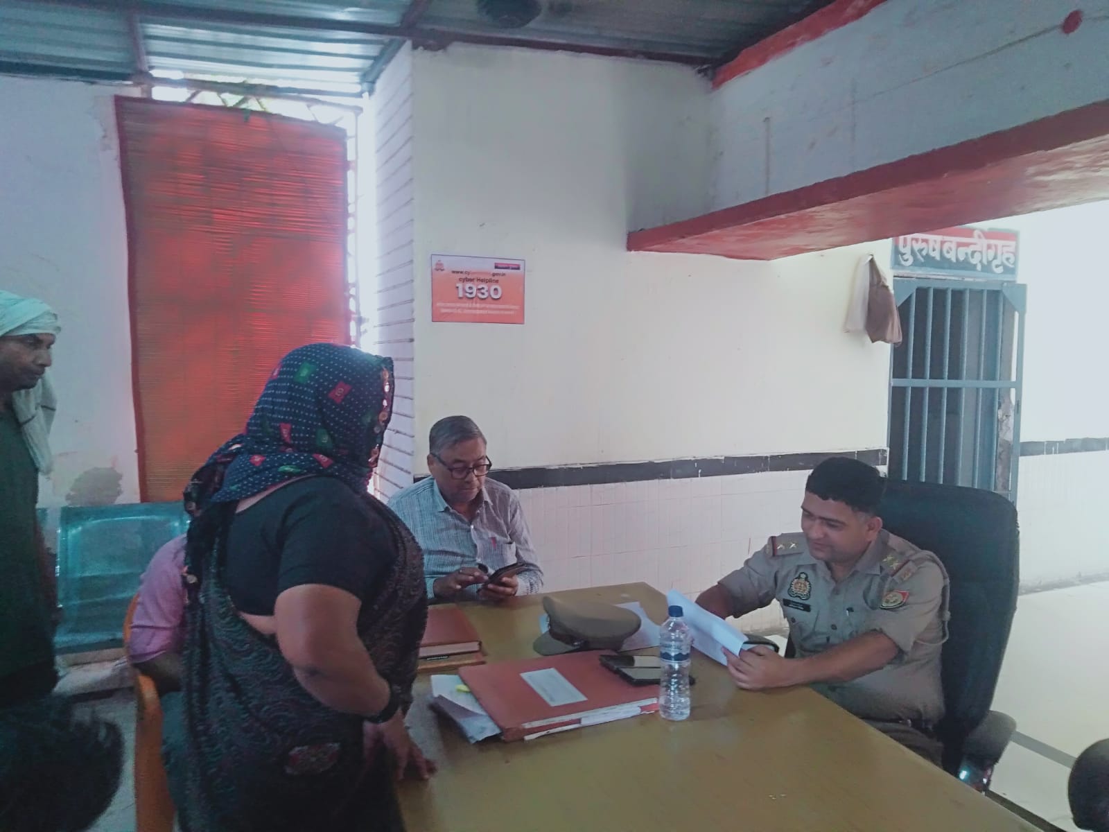 थाना समाधान दिवस में आयी 7 शिकायतों में दो का मौके पर निस्तारण थाना समाधान दिवस में आयी 7 शिकायतों में दो का मौके पर निस्तारण