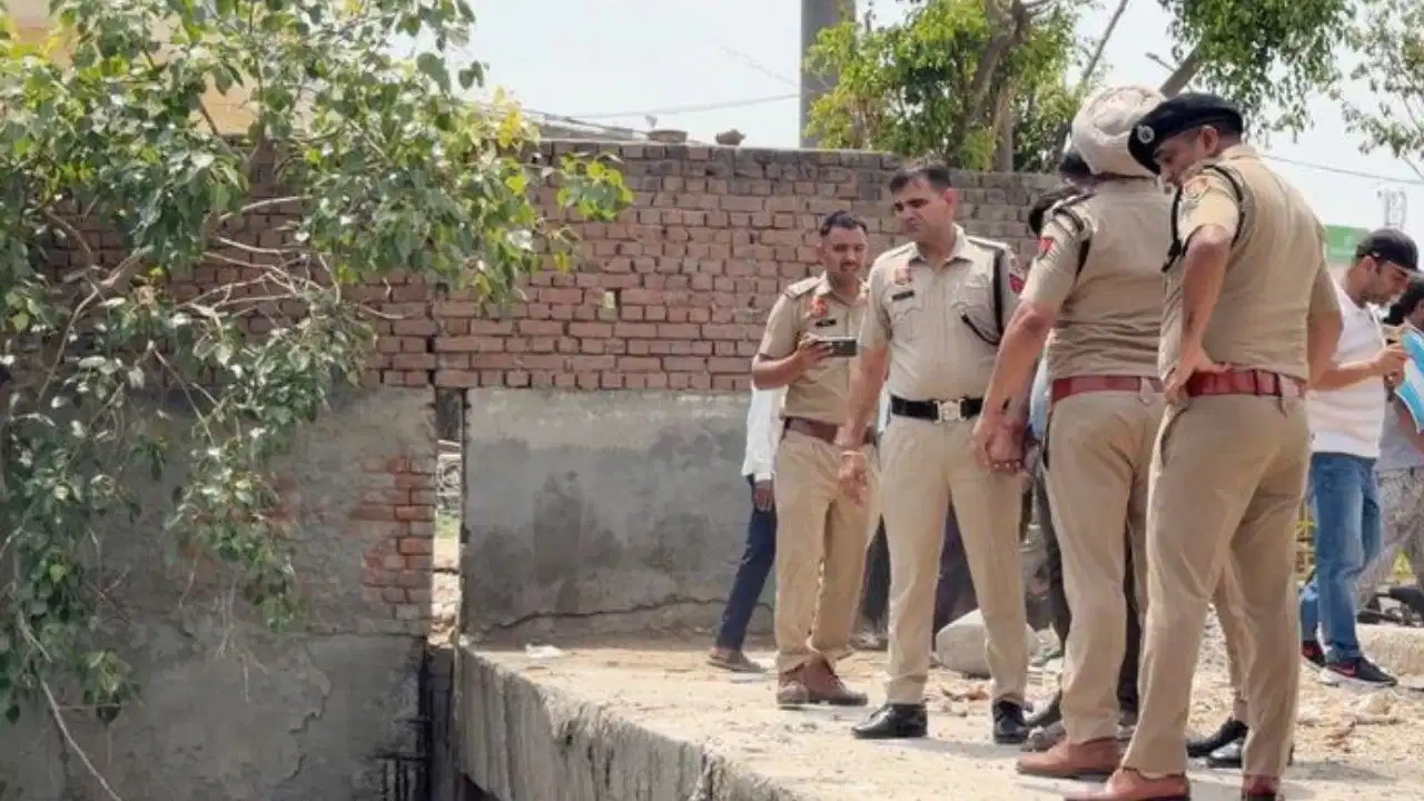 करनाल में मामूली विवाद बना मौत की वजह! सब्जी विक्रेता की पीट-पीटकर हत्या करनाल में मामूली विवाद बना मौत की वजह! सब्जी विक्रेता की पीट-पीटकर हत्या