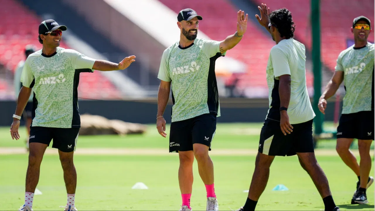 NZ vs ENG: परिवार को दी प्राथमिकता, दो स्टार खिलाड़ियों ने इंग्लैंड दौरे से बनाया किनारा NZ vs ENG: परिवार को दी प्राथमिकता, दो स्टार खिलाड़ियों ने इंग्लैंड दौरे से बनाया किनारा