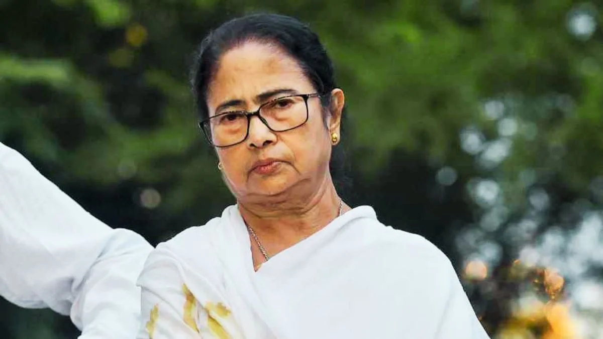 टीएमसी में बढ़ी बगावत, सुष्मिता देव के इस्तीफे से ममता बनर्जी को बड़ा झटका टीएमसी में बढ़ी बगावत, सुष्मिता देव के इस्तीफे से ममता बनर्जी को बड़ा झटका