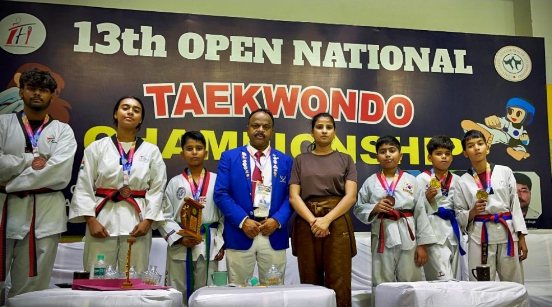 अमीना ताइक्वांडो एकैडमी’ के खिलाड़ियों ने राष्ट्रीय स्तर पर किया शानदार प्रदर्शन,जीते 2 स्वर्ण व 4 कांस्य पदक अमीना ताइक्वांडो एकैडमी’ के खिलाड़ियों ने राष्ट्रीय स्तर पर किया शानदार प्रदर्शन,जीते 2 स्वर्ण व 4 कांस्य पदक