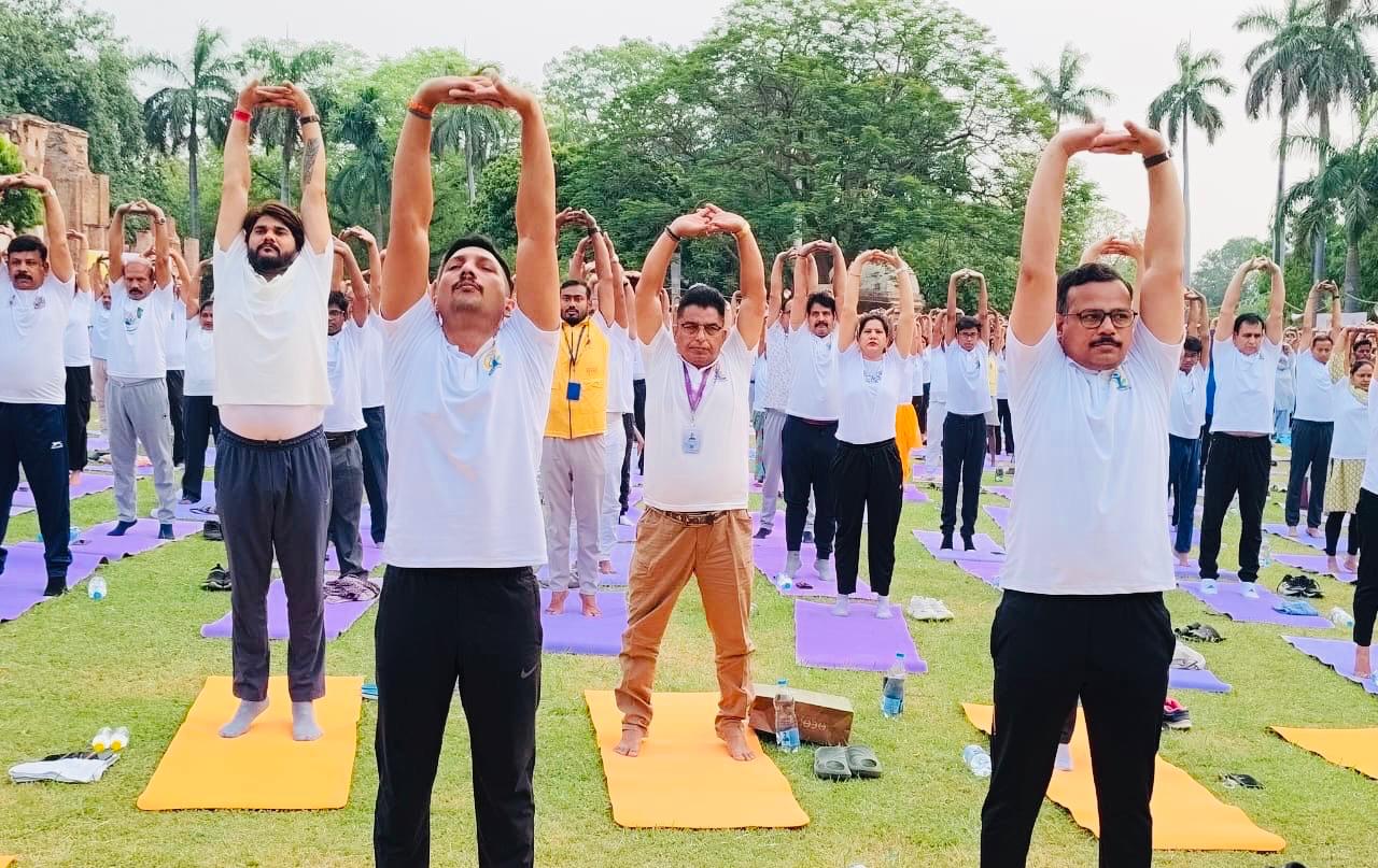 *YOGA FOR HEALTHY AGEING थीम पर मनाया गया 12वा अंतरराष्ट्रीय योग दिवस* *YOGA FOR HEALTHY AGEING थीम पर मनाया गया 12वा अंतरराष्ट्रीय योग दिवस*
