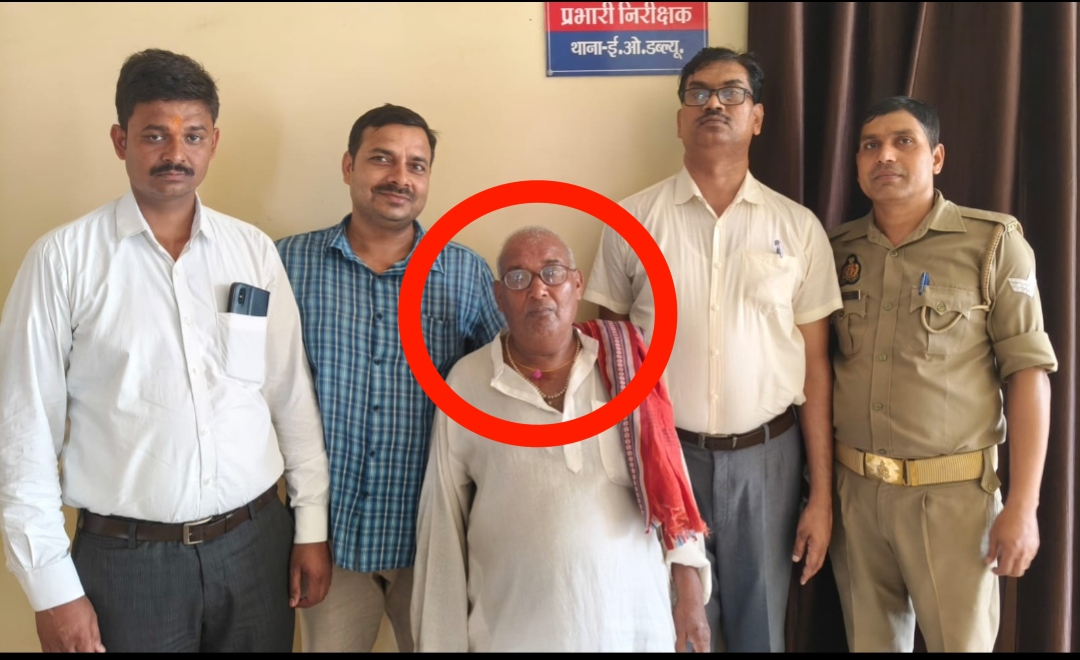 बहुचर्चित जौनपुर खाद्यान्न घोटाले के तत्कालीन आरोपी कोटेदार को ई०ओ० डब्लू० टीम ने किया गिरफ्तार बहुचर्चित जौनपुर खाद्यान्न घोटाले के तत्कालीन आरोपी कोटेदार को ई०ओ० डब्लू० टीम ने किया गिरफ्तार