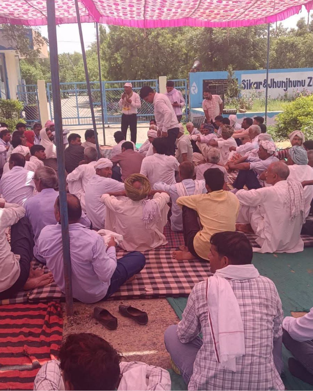 सरस डेयरी पर किसानों का बड़ा आंदोलन! RLP ने दिया खुला समर्थन, प्रशासन को दी चेतावनी