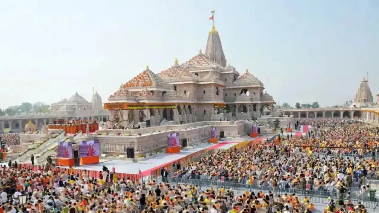 राम मंदिर चढ़ावा चोरी मामला: SIT रिपोर्ट के बाद कर्मचारियों पर FIR की तैयारी राम मंदिर चढ़ावा चोरी मामला: SIT रिपोर्ट के बाद कर्मचारियों पर FIR की तैयारी