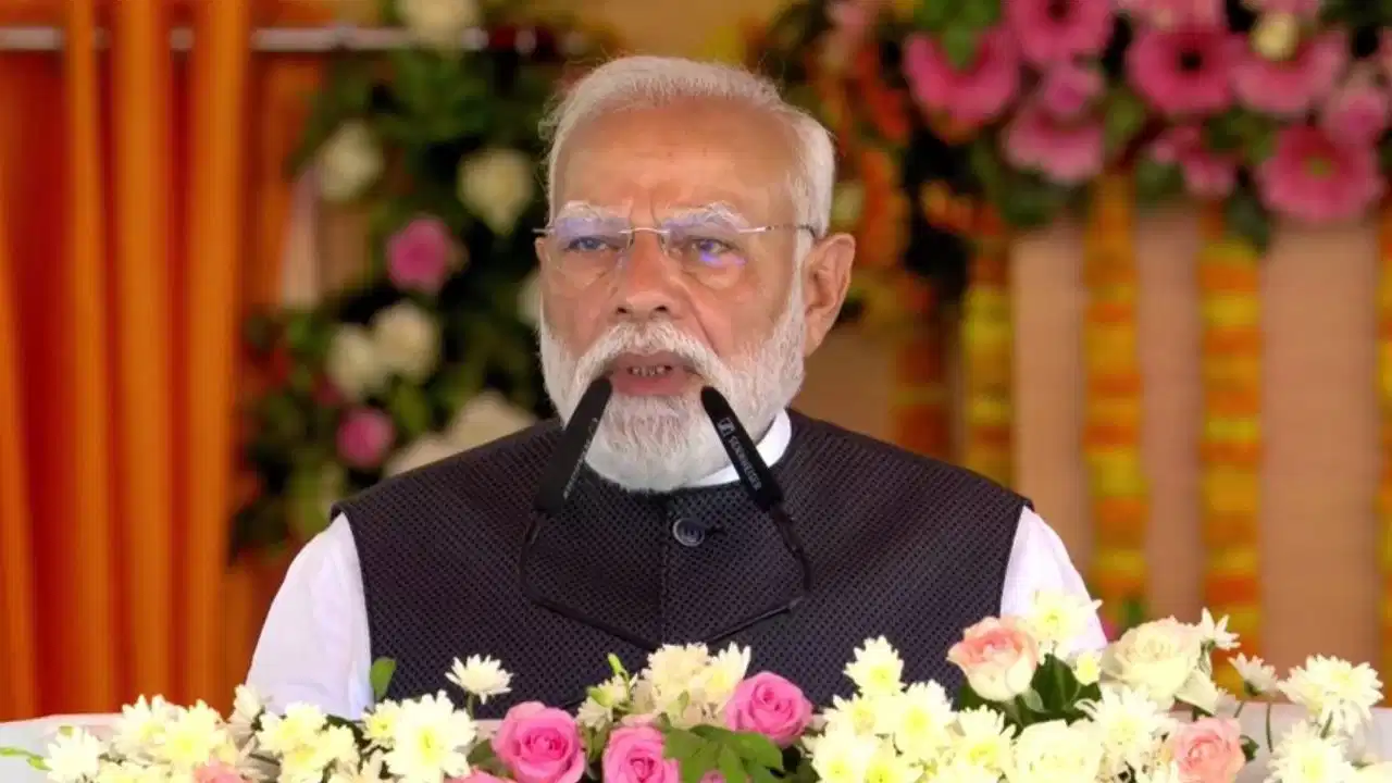 मालवीय नगर अग्निकांड पर PM मोदी ने जताया शोक, पीड़ित परिवारों को सहायता राशि का ऐलान मालवीय नगर अग्निकांड पर PM मोदी ने जताया शोक, पीड़ित परिवारों को सहायता राशि का ऐलान