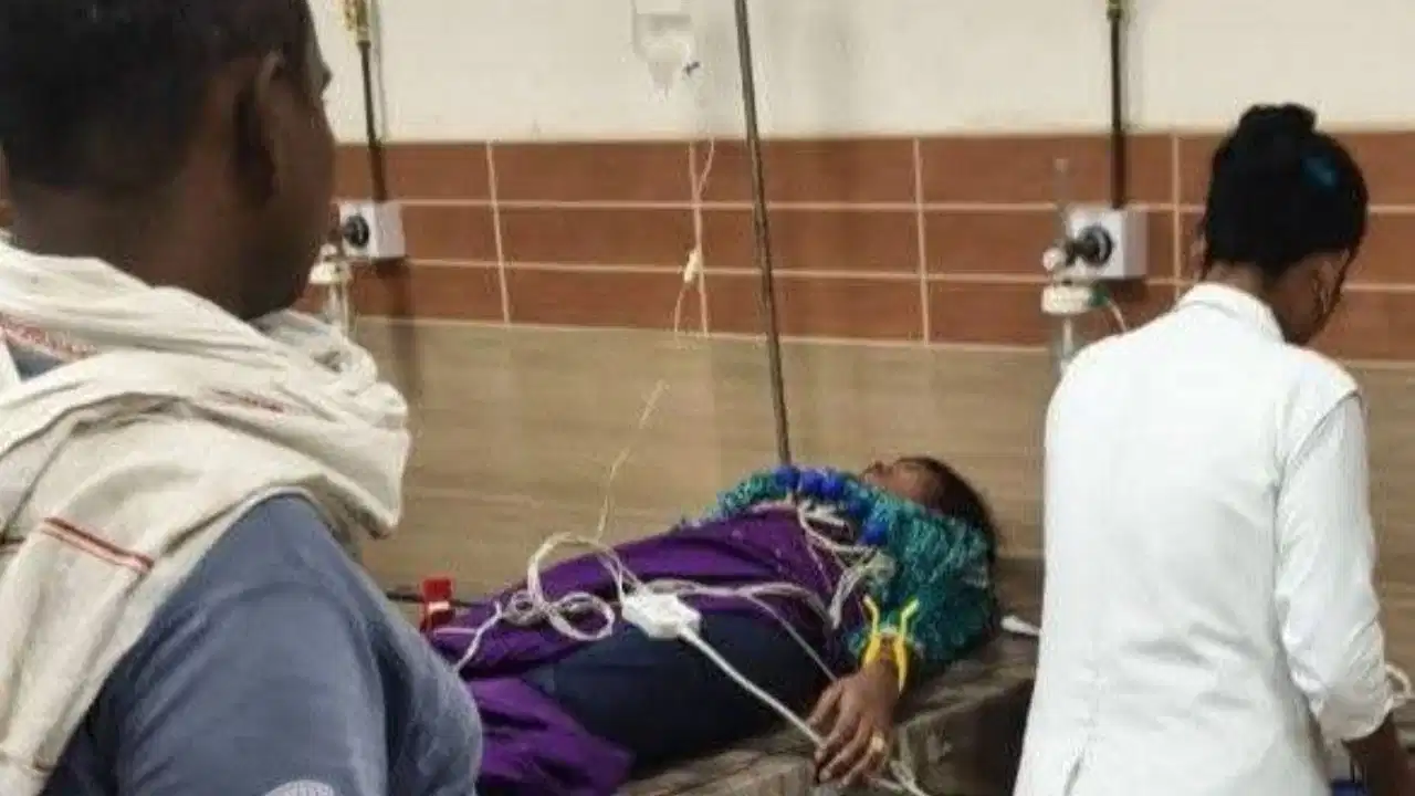 मुजफ्फरपुर अग्निकांड के बाद छपरा में गैस रिसाव, अमोनिया लीकेज से मचा हड़कंप मुजफ्फरपुर अग्निकांड के बाद छपरा में गैस रिसाव, अमोनिया लीकेज से मचा हड़कंप