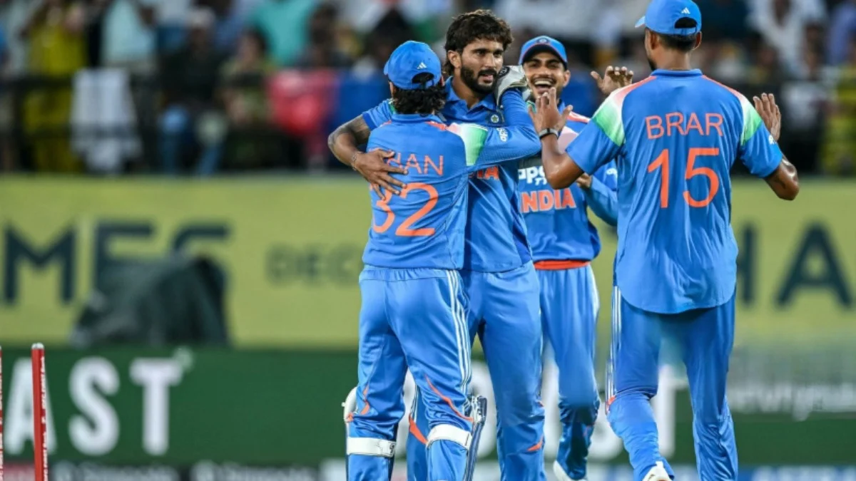 Ind vs IRE: आयरलैंड दौरे से पहले टीम इंडिया को बड़ा झटका, नितीश कुमार रेड्डी चोट के कारण बाहर Ind vs IRE: आयरलैंड दौरे से पहले टीम इंडिया को बड़ा झटका, नितीश कुमार रेड्डी चोट के कारण बाहर