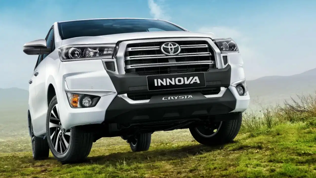 Toyota Innova Crysta बंद नहीं हो रही अभी! कंपनी ने अफवाहों पर दिया जवाब, जानिए पूरी सच्चाई Toyota Innova Crysta बंद नहीं हो रही अभी! कंपनी ने अफवाहों पर दिया जवाब, जानिए पूरी सच्चाई