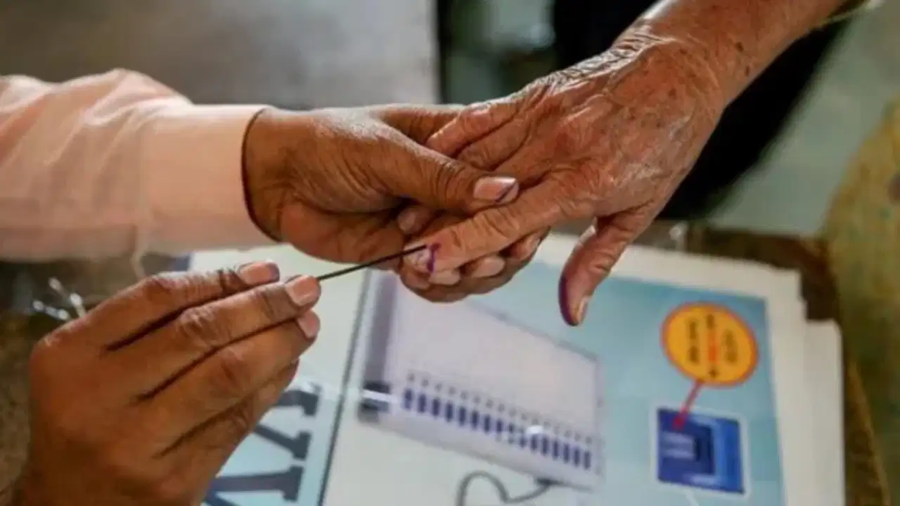 राज्यसभा और विधान परिषद चुनाव का ऐलान, 27 सीटों के लिए 18 जून को होगी वोटिंग राज्यसभा और विधान परिषद चुनाव का ऐलान, 27 सीटों के लिए 18 जून को होगी वोटिंग