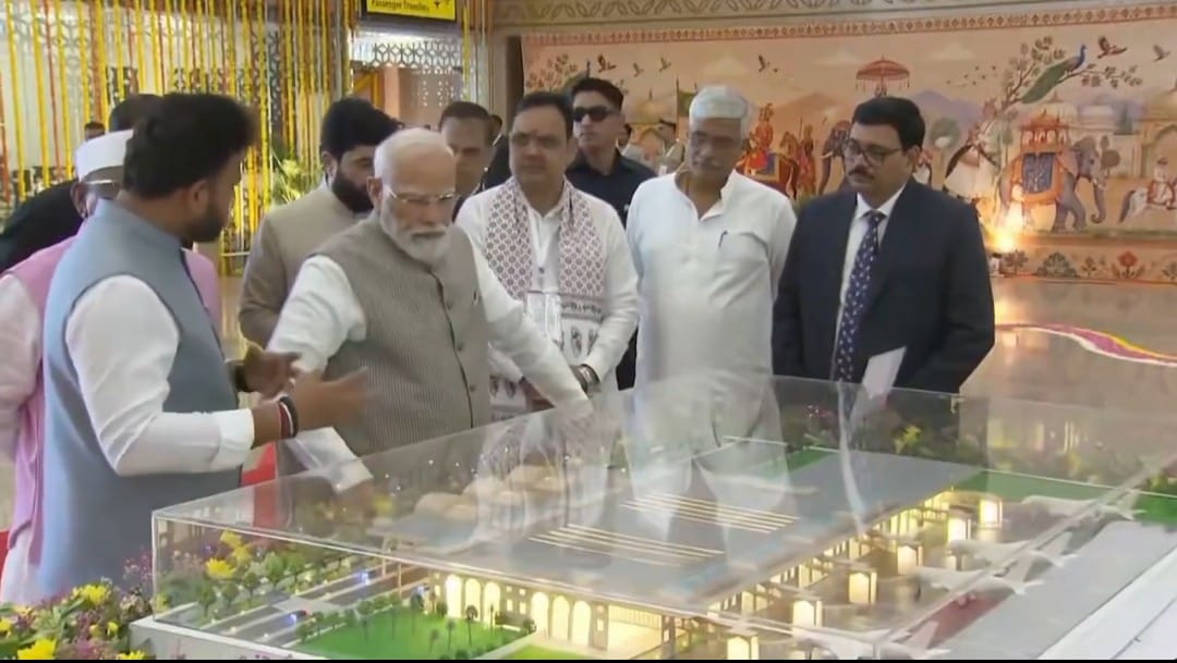 पीएम नरेंद्र मोदी ने जोधपुर एयरपोर्ट के नए टर्मिनल का किया उद्घाटन, संशोधित उड़ान योजना से क्षेत्रीय हवाई संपर्क को मिलेगी नई उड़ान