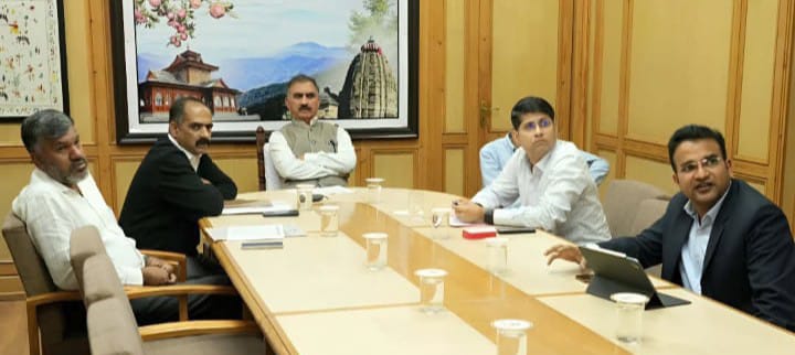 प्रदेशभर में लगभग 1.78 लाख अति निर्धन परिवारों की पहचान ग्रामीण विकास विभाग ने आठ चरणों के सर्वेक्षण के माध्यम से की है प्रदेशभर में लगभग 1.78 लाख अति निर्धन परिवारों की पहचान ग्रामीण विकास विभाग ने आठ चरणों के सर्वेक्षण के माध्यम से की है