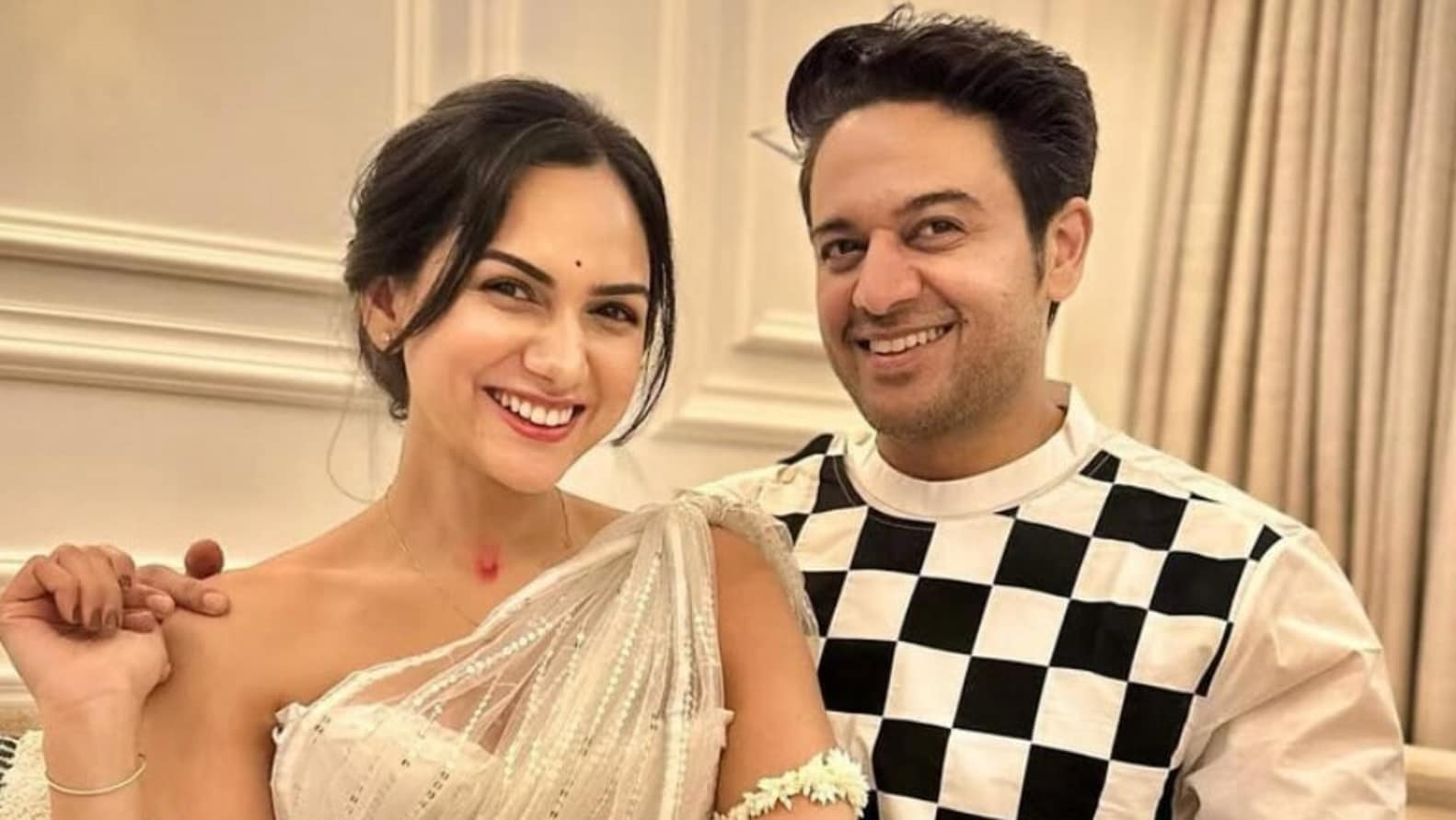 ‘गौरव खन्ना जानते थे मैं बाइसेक्सुअल हूं’, आकांक्षा चमोला का खुलासा, बोलीं- ‘वो काफी ओपन माइंडेड हैं’ ‘गौरव खन्ना जानते थे मैं बाइसेक्सुअल हूं’, आकांक्षा चमोला का खुलासा, बोलीं- ‘वो काफी ओपन माइंडेड हैं’