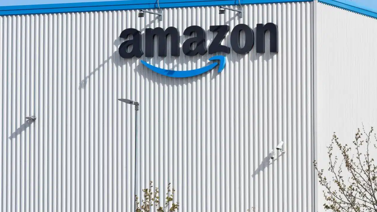 मिडिल ईस्ट में बढ़ा तनाव, ईरान का बड़ा दावा- Amazon AWS डेटा सेंटर पर क्रूज मिसाइलों से किया हमला मिडिल ईस्ट में बढ़ा तनाव, ईरान का बड़ा दावा- Amazon AWS डेटा सेंटर पर क्रूज मिसाइलों से किया हमला