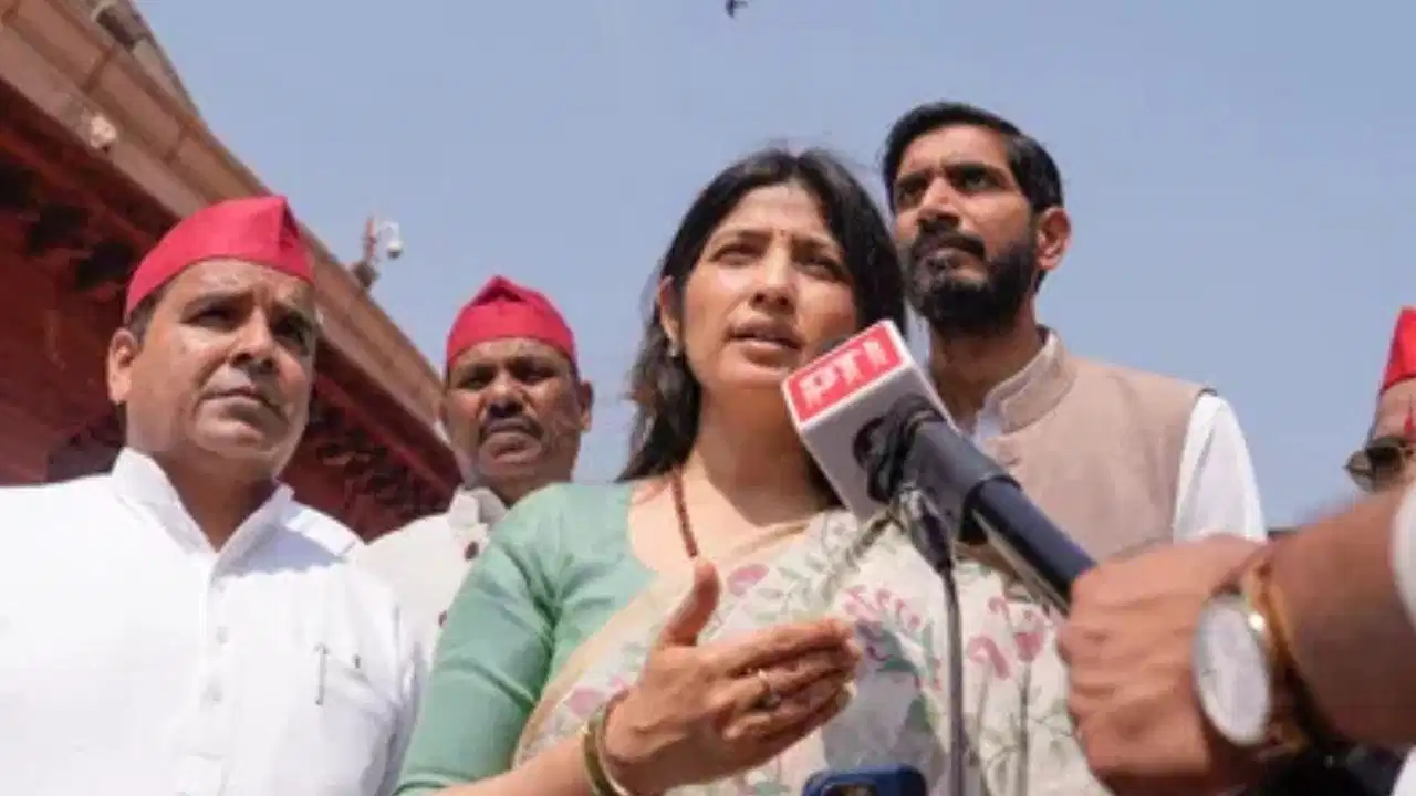 “सरकार का रवैया अड़ियल, हम छात्रों के साथ खड़े…” संसद से जंतर-मंतर तक SP सांसद डिंपल यादव “सरकार का रवैया अड़ियल, हम छात्रों के साथ खड़े…” संसद से जंतर-मंतर तक SP सांसद डिंपल यादव