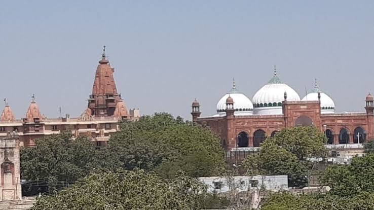 जिला पंचायत अध्यक्ष उषा सिंह के खिलाफ जमानती वारंट जारी, 18 अगस्त को अदालत में तलब
