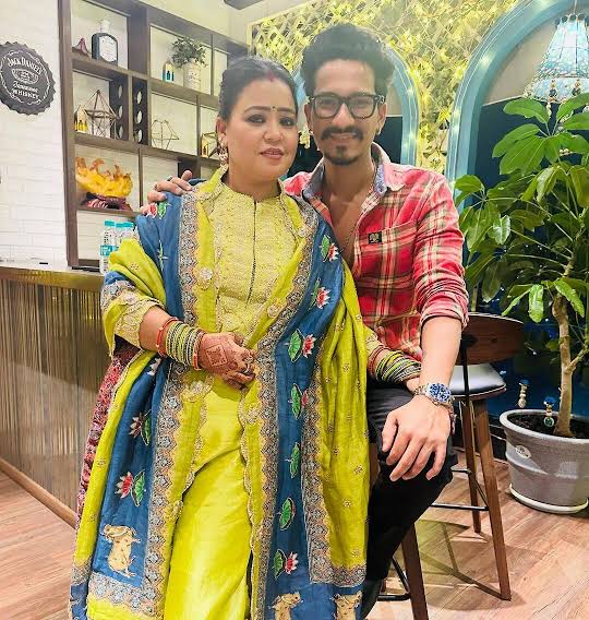 कभी पेटभर खाना भी मिलना था मुश्किल, अब जीती हैं लग्जरी लाइफ, जानें भारती सिंह की नेटवर्थ