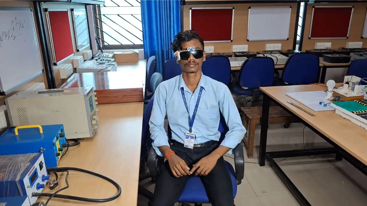 महज ₹600 में तैयार हुआ स्मार्ट गॉगल, दृष्टिबाधितों की राह करेगा आसान महज ₹600 में तैयार हुआ स्मार्ट गॉगल, दृष्टिबाधितों की राह करेगा आसान