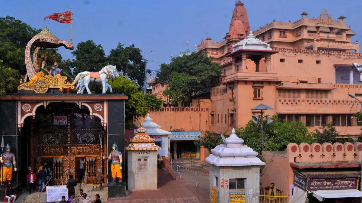 अयोध्या का दोहराया जाएगा इतिहास! मथुरा में 9 अगस्त को कारसेवा की घोषणा; संतों के ऐलान से बढ़ी हलचल अयोध्या का दोहराया जाएगा इतिहास! मथुरा में 9 अगस्त को कारसेवा की घोषणा; संतों के ऐलान से बढ़ी हलचल