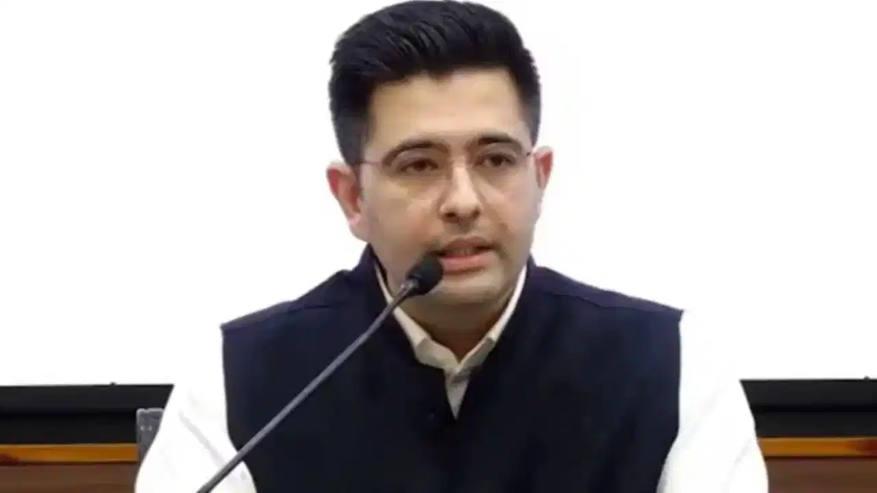 BJP में शामिल होने के बाद ट्रोल हुए राघव चड्ढा, कोर्ट ने आपत्तिजनक कंटेंट हटाने का दिया निर्देश