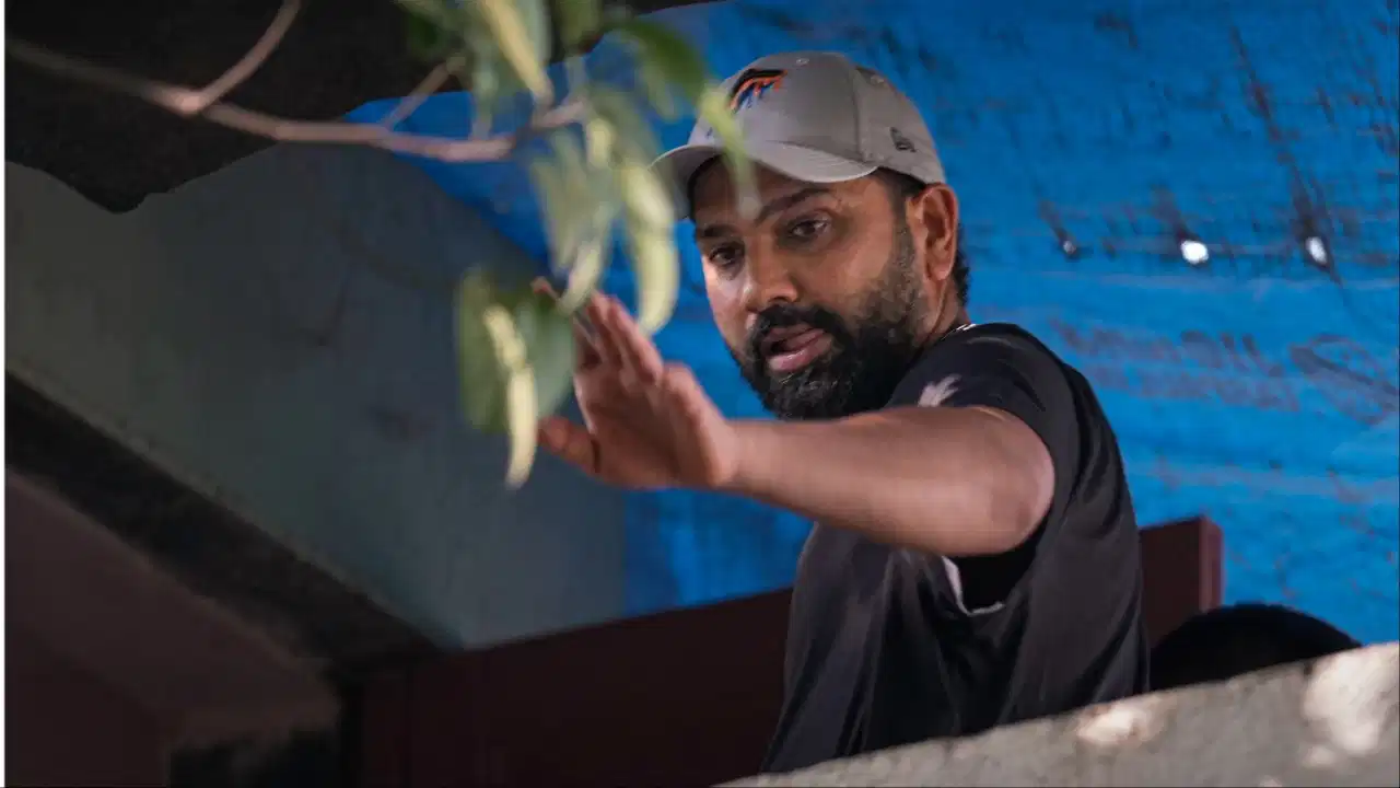 VIDEO: बर्मिंघम की सड़कों पर दिखे टीम इंडिया के सितारे, रोहित शर्मा को देखते ही फैंस ने किया जोरदार स्वागत