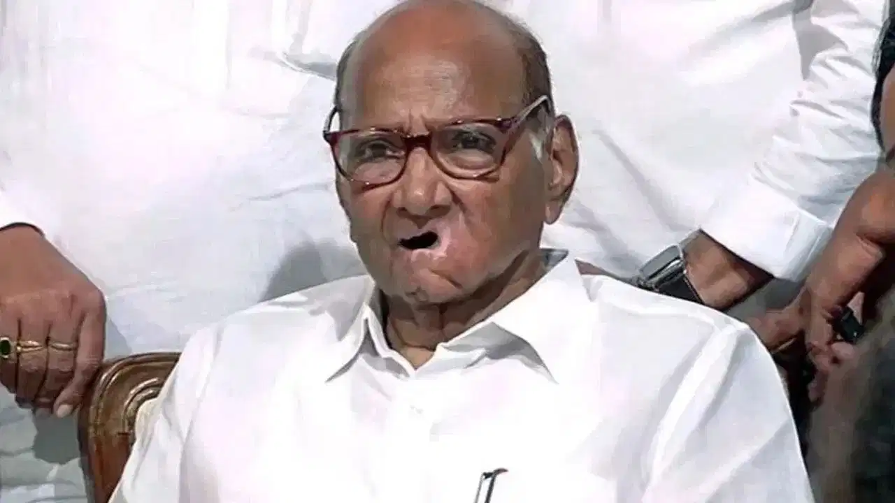 NDA में शामिल होने के सवाल पर शरद पवार ने साधी चुप्पी, बोले- अभी पूछना उचित नहीं NDA में शामिल होने के सवाल पर शरद पवार ने साधी चुप्पी, बोले- अभी पूछना उचित नहीं