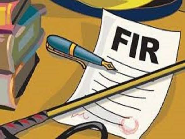 सुल्तानपुर: जेल में निरूद्ध बंदी रामराज पाण्डेय की हत्या के आरोप में दर्ज होगा मुकदमा* *सीजेएम नवनीत सिंह की अदालत ने मामले में लिया संज्ञान* सुल्तानपुर: जेल में निरूद्ध बंदी रामराज पाण्डेय की हत्या के आरोप में दर्ज होगा मुकदमा* *सीजेएम नवनीत सिंह की अदालत ने मामले में लिया संज्ञान*