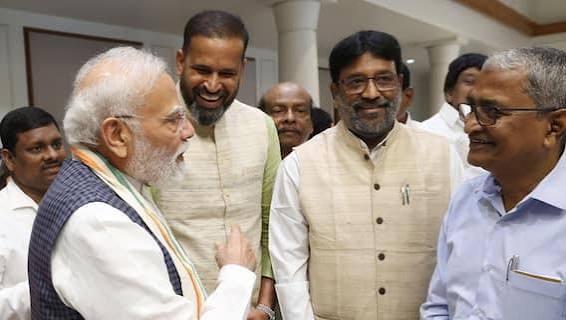 PM मोदी से मुलाकात के बाद यूसुफ पठान बोले- ‘उन्होंने भरोसा दिया कि…’, जानें क्या हुई बातचीत PM मोदी से मुलाकात के बाद यूसुफ पठान बोले- ‘उन्होंने भरोसा दिया कि…’, जानें क्या हुई बातचीत